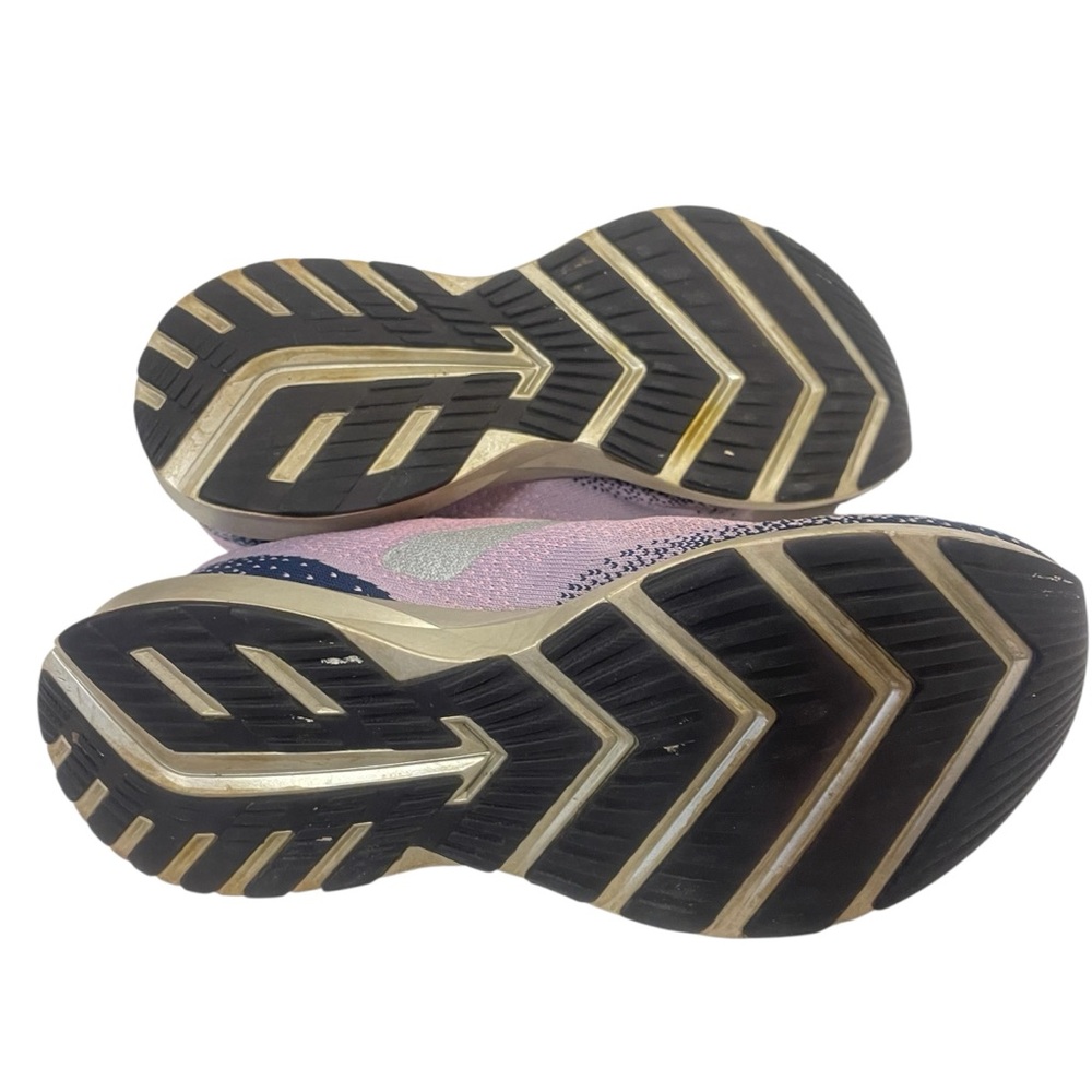 Brooks Levitate 2 Women's Gradient Pink and Navy Athletic Shoes - Picture 5 of 7